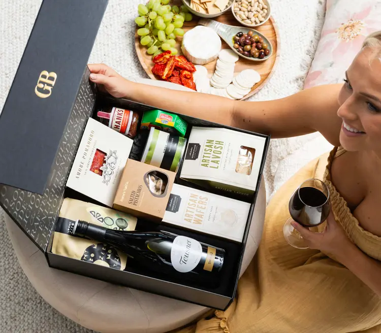 What Should You Include in a Brownie Box for a Corporate Gift?